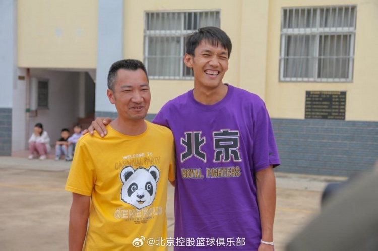 那一封信的故事還在延續(xù) 矣進宏母校的師生們來到北京了！