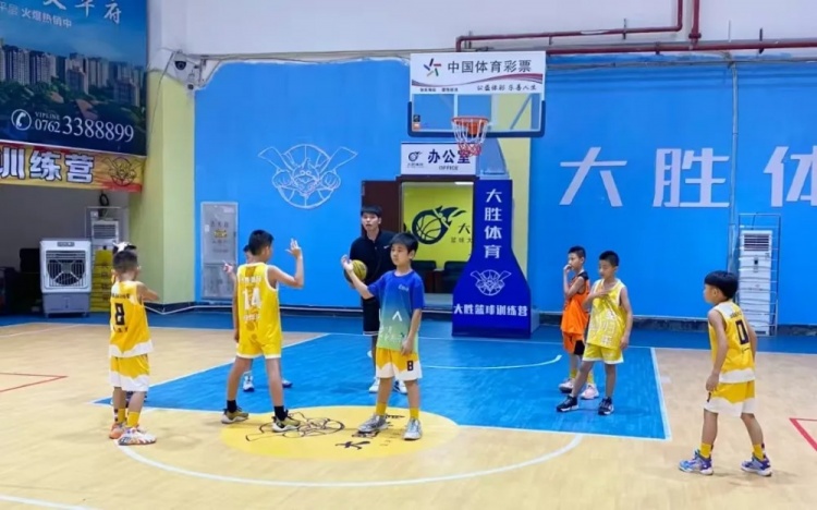 廣東河源體彩少兒籃球培訓(xùn)班：結(jié)營不散場，夢想正啟航