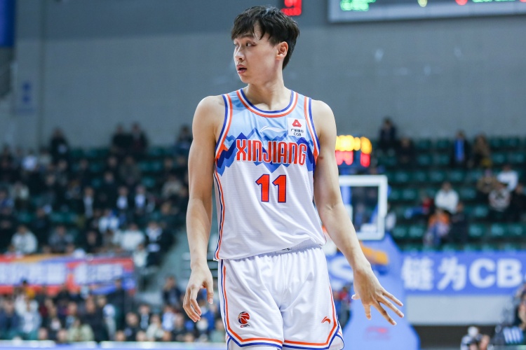 中規(guī)中矩！齊麟8中4拿到15分6籃板 有4失誤&正負值-10