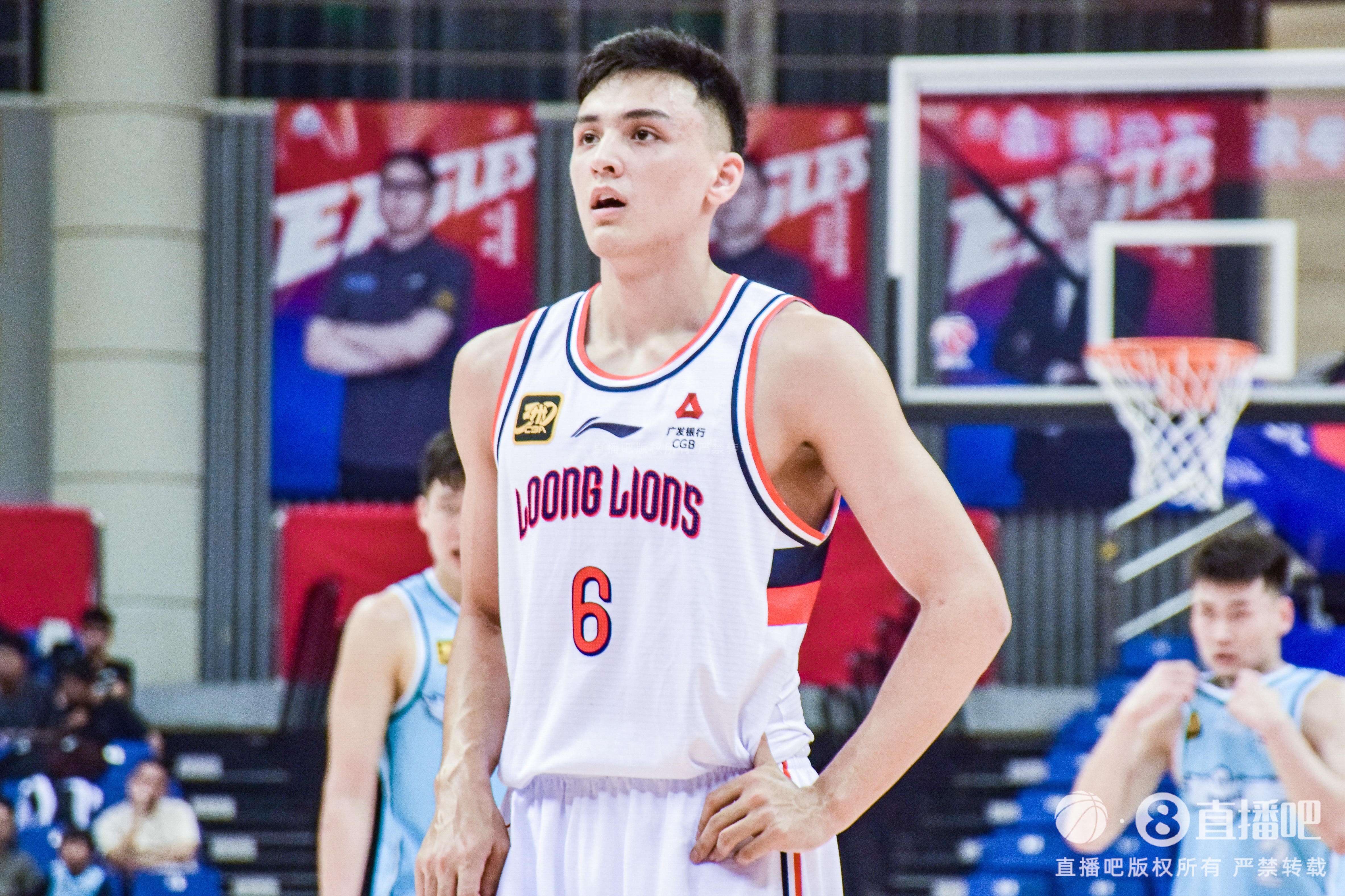 精準打擊！于米提半場5中5拿到13分 三分3中3
