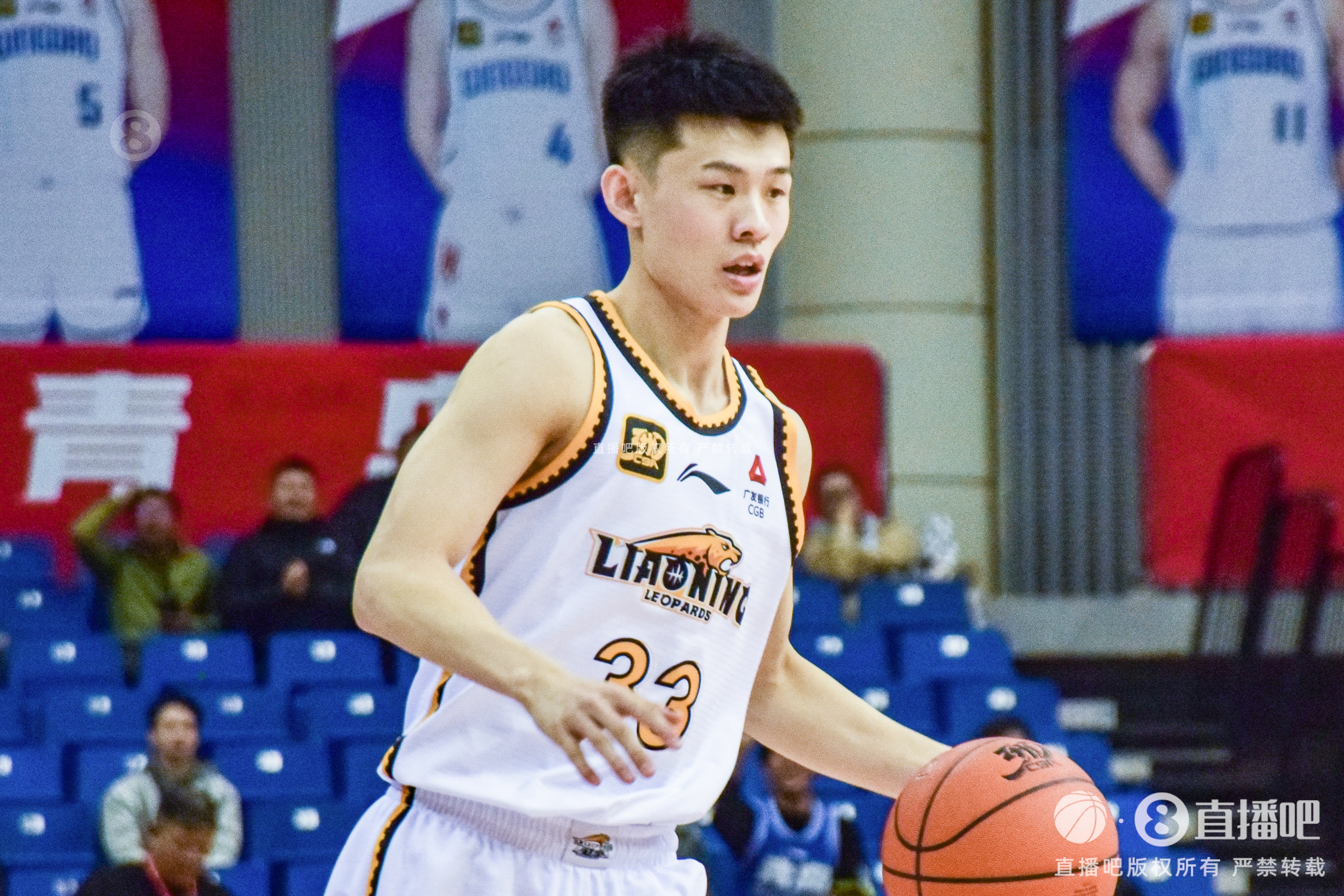 太準(zhǔn)了！王嵐嵚半場4記三分球拿下12分2板2助1斷