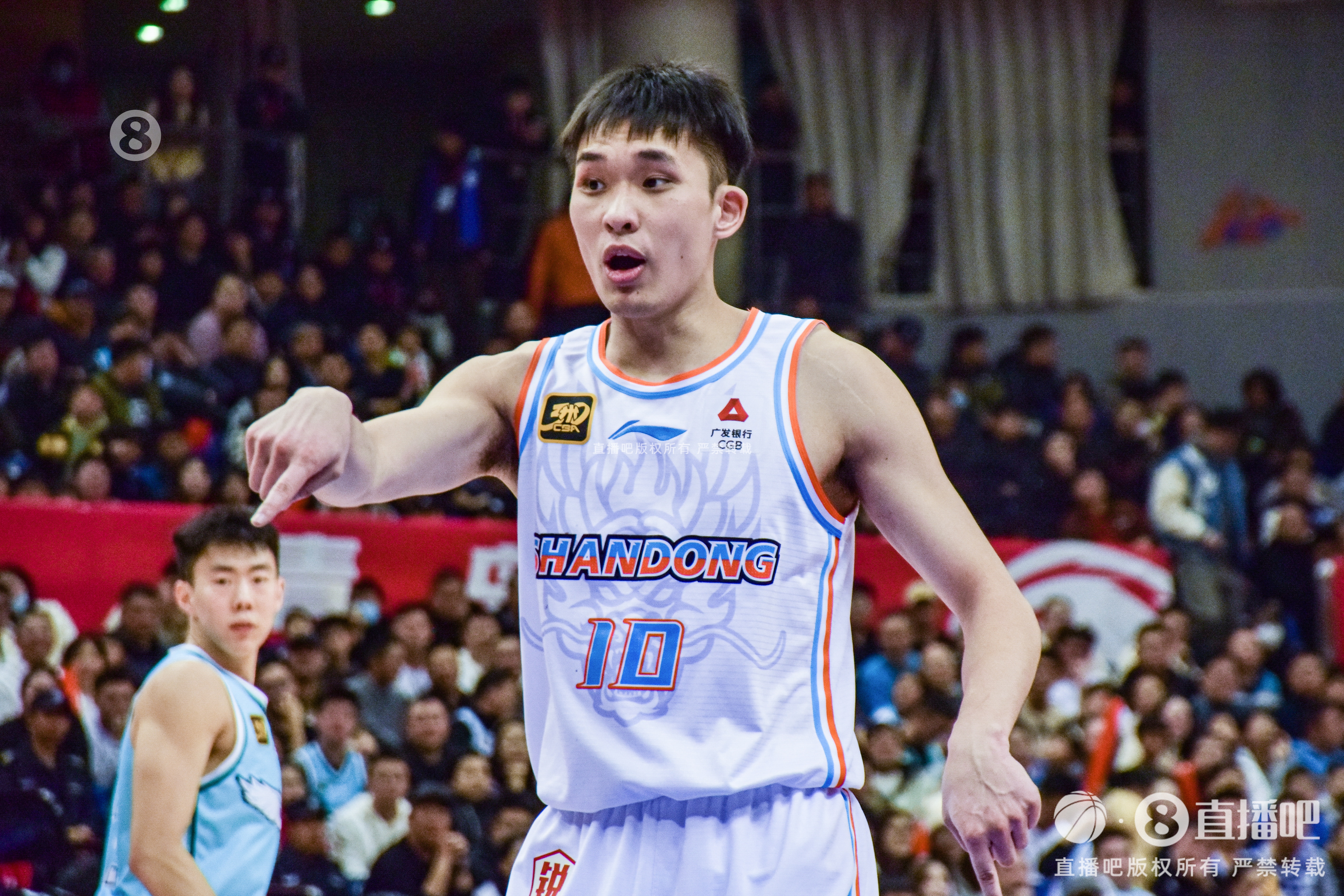 攻防俱佳！狀元秀謝智杰7中5拿到16分3板3助5斷 三分3中3