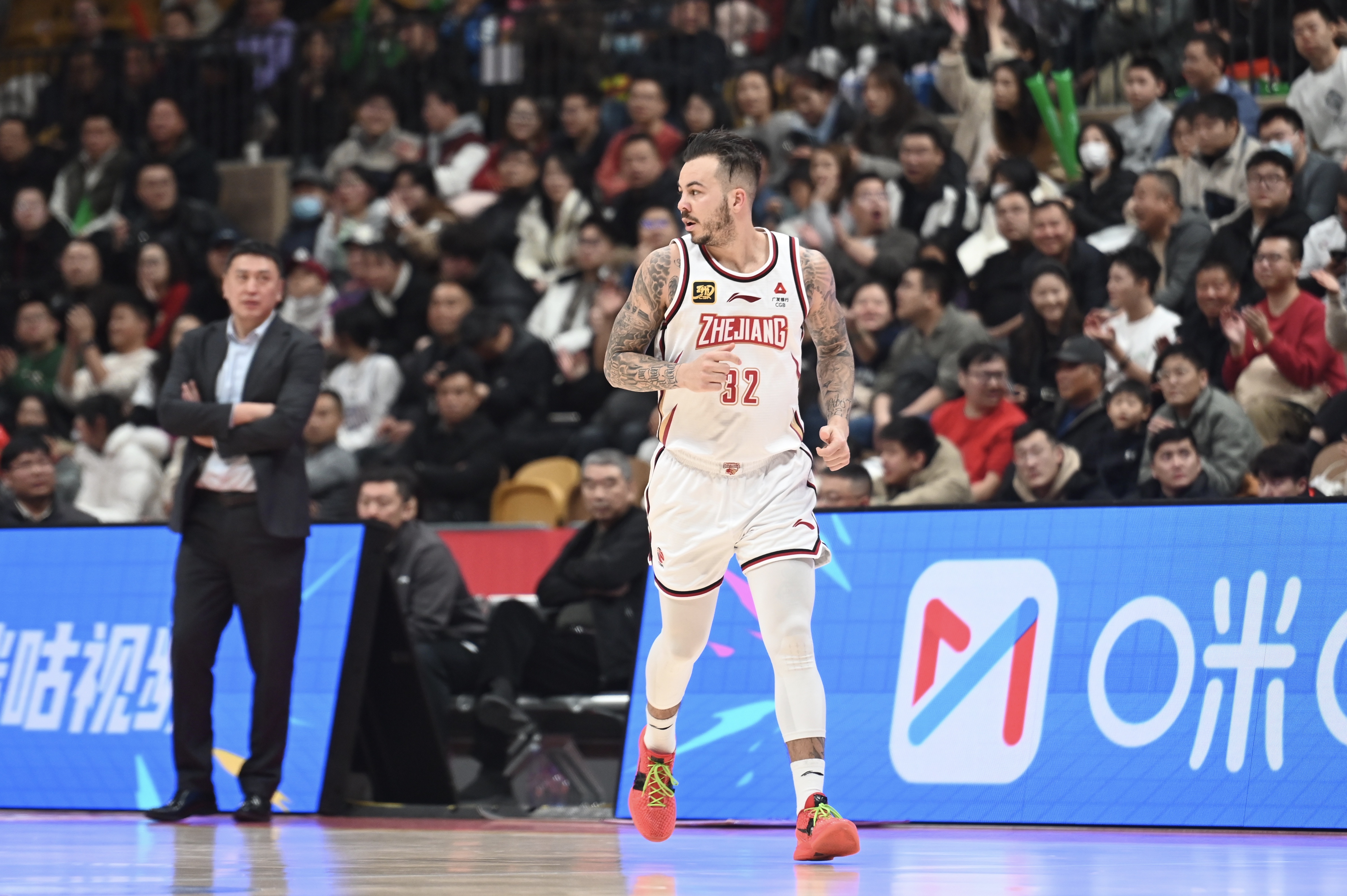 得分爆炸力！約克23中13得34分2板8助4斷 三分11中6