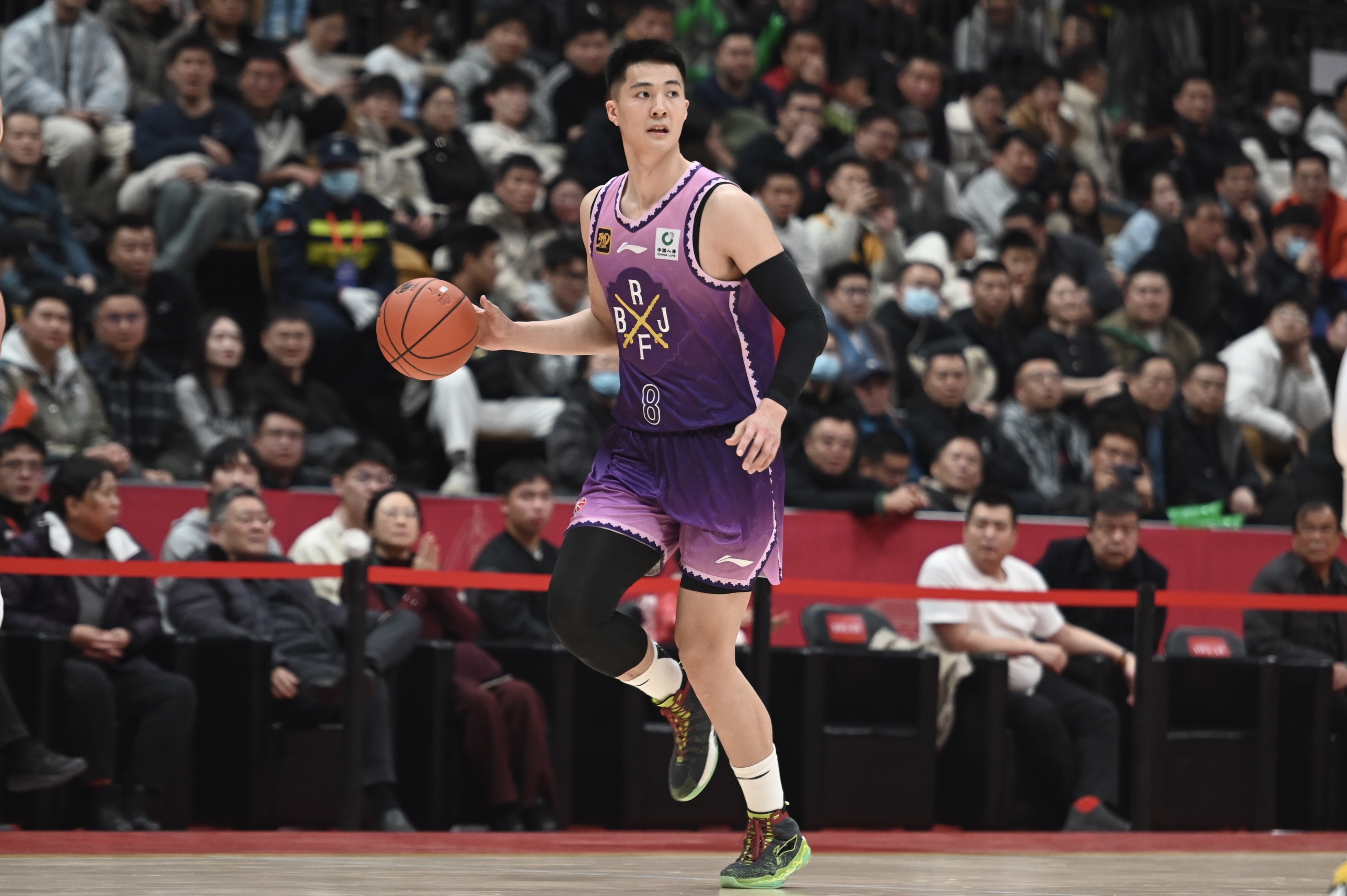 打得不錯！朱松瑋半場6中3&三分2中1拿7分&搶下7個籃板