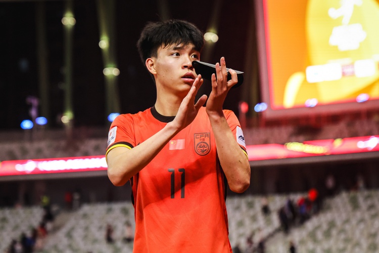 期待首秀！18歲王鈺棟入選中澳戰(zhàn)名單&穿11號(hào)，首進(jìn)國(guó)足正賽名單