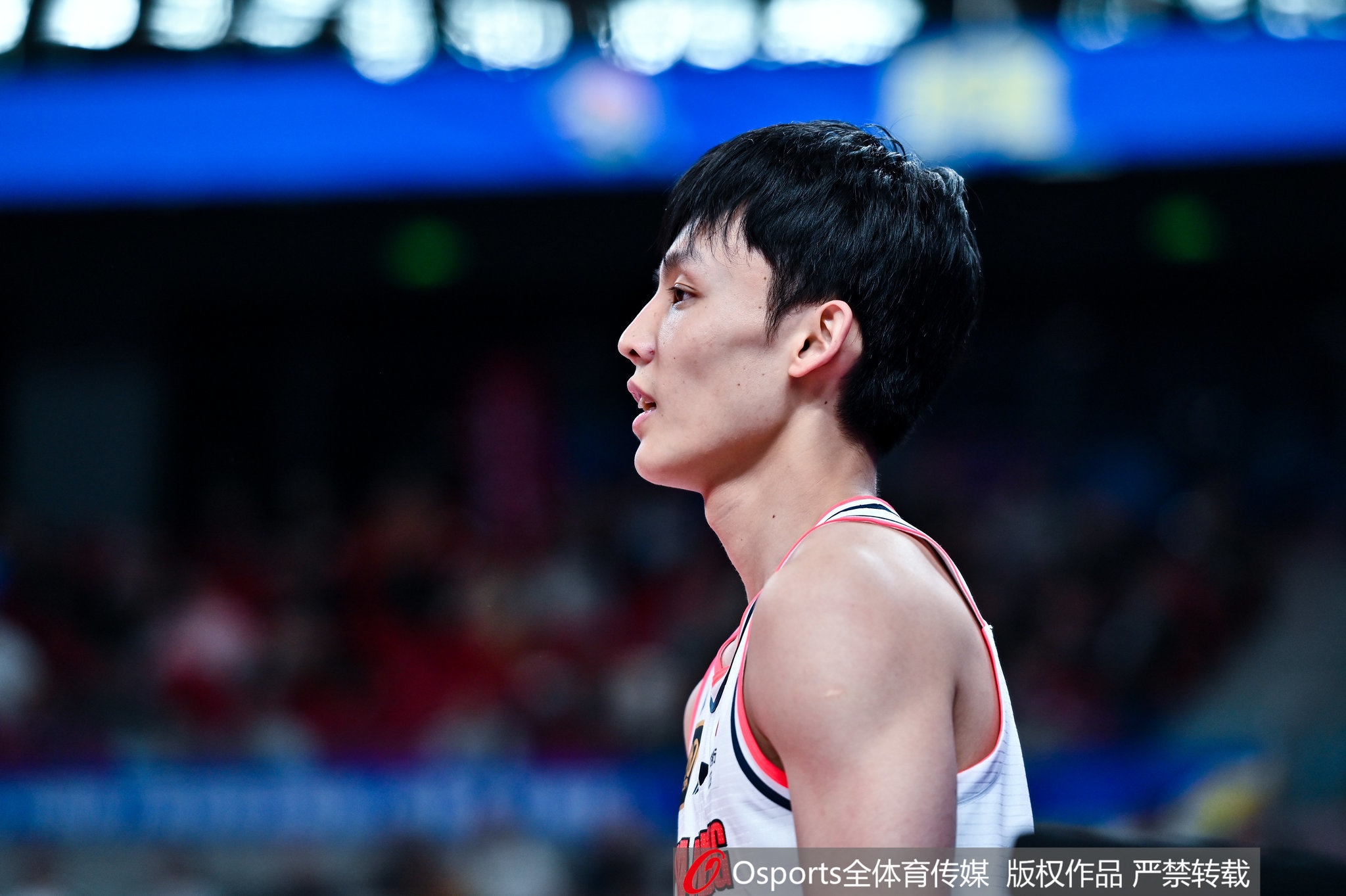 中鋒本色！徐杰3個前板并列全隊最多 9中3拿到13分7板4助2斷0失誤
